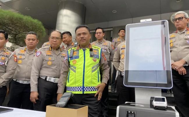 Korlantas Polri Revitalisasi Layanan Digital, Permudah Akses Pajak dan SIM Lewat Aplikasi Signal dan Sinar