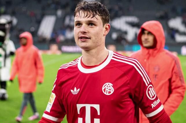 Jonas Urbig Antusias Hadapi Mantan Klub FC Koln di Piala Jerman Bersama Bayern Munchen