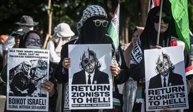 Aksi "Harapan Palestina" di Depan Kedubes AS Serukan Solidaritas dari Generasi Z