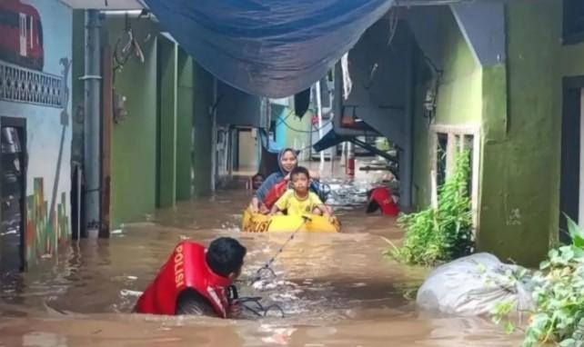 20 RT di Jakarta Terendam Banjir Akibat Luapan Sungai Ciliwung