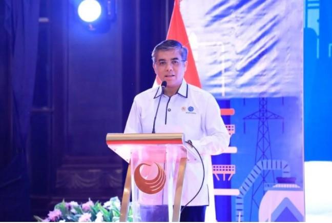 Menaker Ajak Pekerja Hadapi Disrupsi AI dan Industri Hijau dengan Semangat Gotong Royong