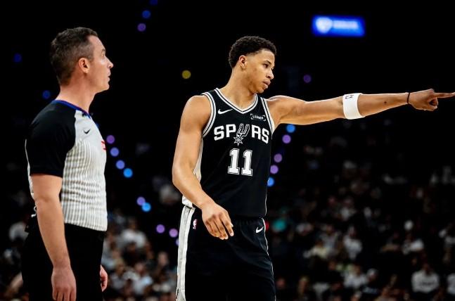 Victor Wembanyama Kejar Rekor Bersejarah Bersama San Antonio Spurs di Awal Musim NBA 2025/2026