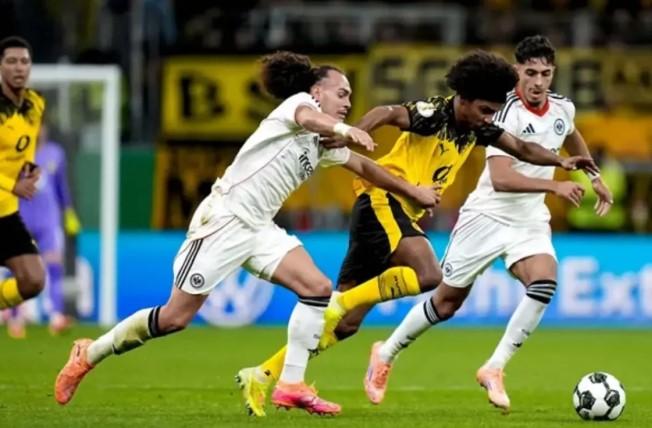 Borussia Dortmund Lolos ke Babak 16 Besar DFB Pokal Usai Tundukkan Frankfurt Lewat Adu Penalti