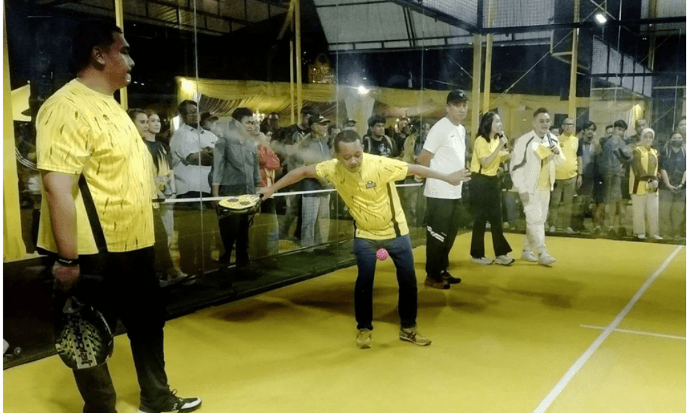 Bahlil Resmikan Yellow Racquet Club, Golkar Gunakan Lapangan Padel untuk Rangkul Generasi Muda