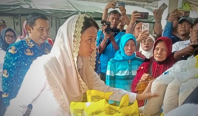 Wamendag Roro Tinjau Stabilitas Harga dan Pasokan Pangan di Pasar Besar Madiun