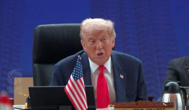 Donald Trump Pertimbangkan Kirim Pasukan ke Venezuela, Tuduh Maduro Terlibat Kartel Narkoba