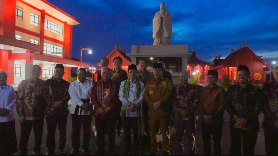 Menteri Agama Resmikan SETIAKIN, Sekolah Tinggi Agama Khonghucu Pertama di Indonesia