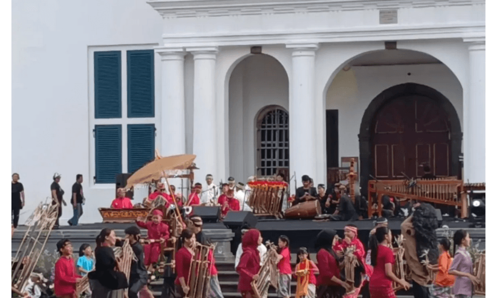 Pemprov DKI Angkat Citra Kota Tua Lewat Perayaan Hari Angklung Sedunia