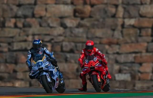 Marc dan Alex Marquez Rayakan Gelar MotoGP di Kampung Halaman Cervera