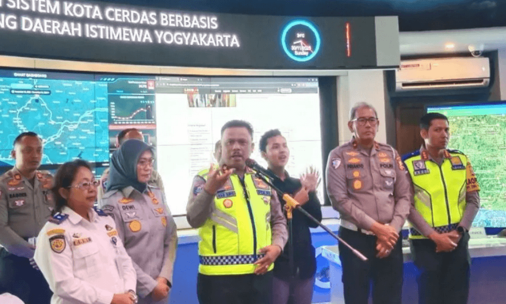 Kakorlantas Polri Tinjau Smart City Yogyakarta Jelang Pengamanan Nataru, 400 CCTV Siaga Pantau Lalu Lintas dan Keamanan