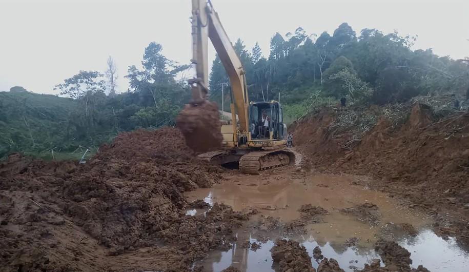 Akses Gunung Salak Berhasil Dibuka Setelah Longsor, Pemerintah Aceh Terus Percepat Penanganan Bencana