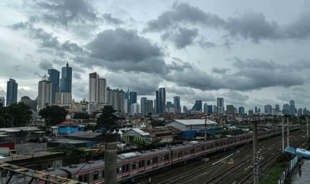 BMKG Prakirakan Hujan Ringan Guyur Sebagian Wilayah Jakarta pada Selasa Sore