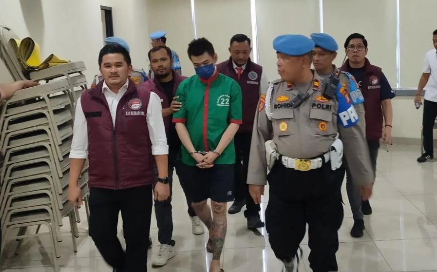 Polisi Tangkap Pengedar Narkoba WW yang Simpan Senjata Api Rakitan dan Amunisi Tanpa Izin