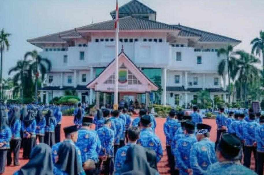 Pensiunan PNS Karawang Tuntut Uang "Kadeudeuh" Rp14 Juta, Korpri Hanya Janjikan Rp7 Juta