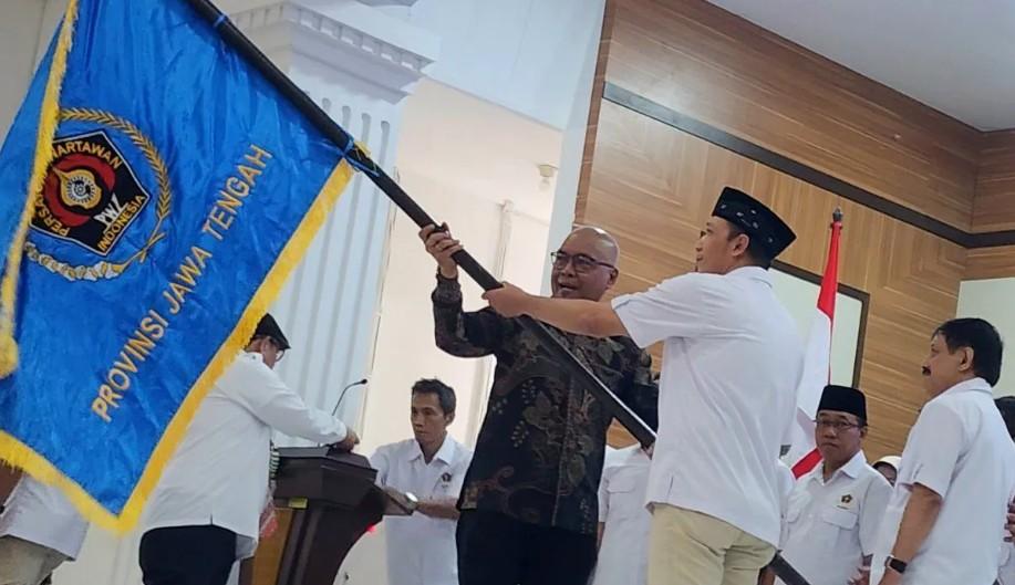 Akhmad Munir Lantik Setiawan Hendra Kelana sebagai Ketua PWI Jateng, Tegaskan Pentingnya Integritas dan Profesionalisme Jurna