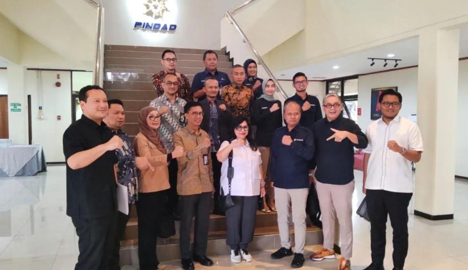 DPR Apresiasi PT Pindad, Optimistis Target Kemandirian Industri Pertahanan 2029 Tercapai