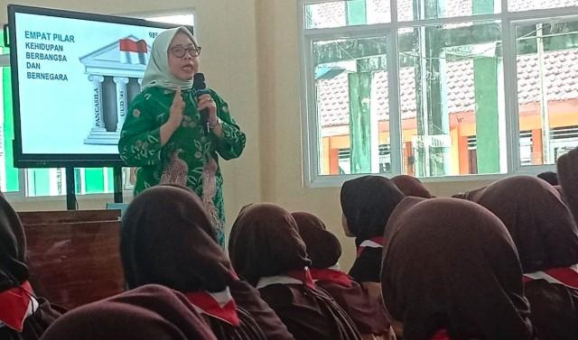 Siti Mukaromah Ajak Pelajar Banyumas Pahami Empat Pilar untuk Wujudkan Indonesia Emas 2045