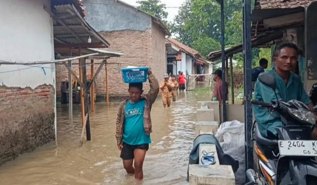 Banjir di Cirebon Mulai Surut, BPBD Terus Lakukan Penanggulangan dan Pemulihan