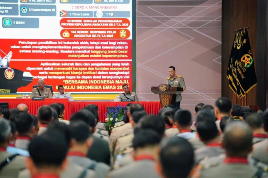 Kapolri Tegaskan Pentingnya Sinergi Lintas Sektor di Penutupan Pendidikan Kepemimpinan Polri 2025