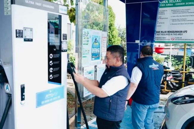 Dukung Mobilitas Nataru, PLN Lampung Siagakan 64 SPKLU dan Posko 24 Jam untuk Kendaraan Listrik