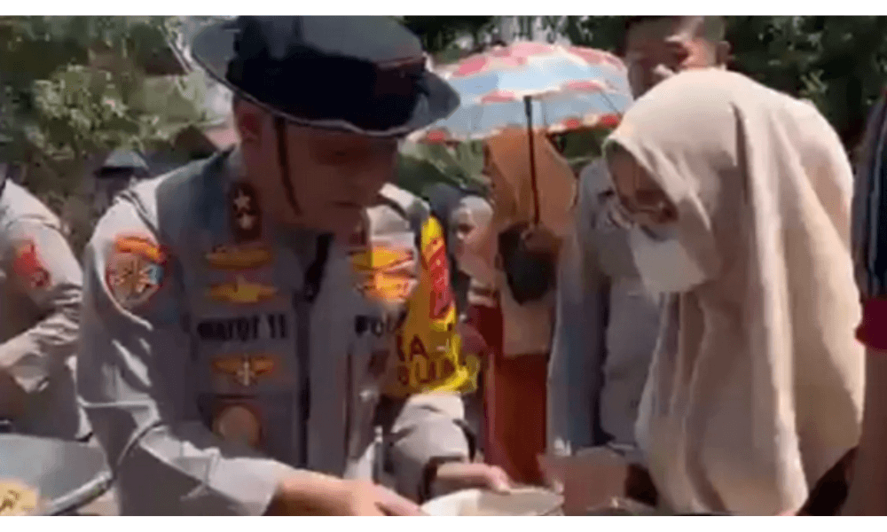 Polda Sumbar Salurkan Ratusan Ribu Makanan dan Siapkan 150 Titik Sumur Bor untuk Korban Bencana