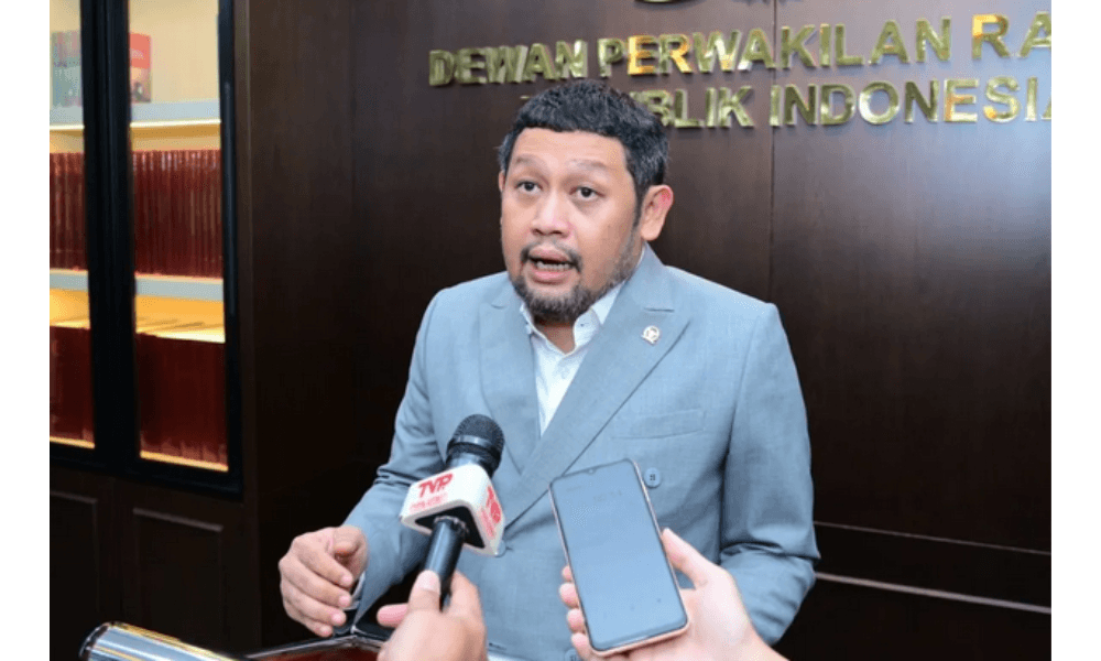 DPR Minta Polisi Tindak Tegas Teror Bom di 10 Sekolah Depok Jelang Natal dan Tahun Baru