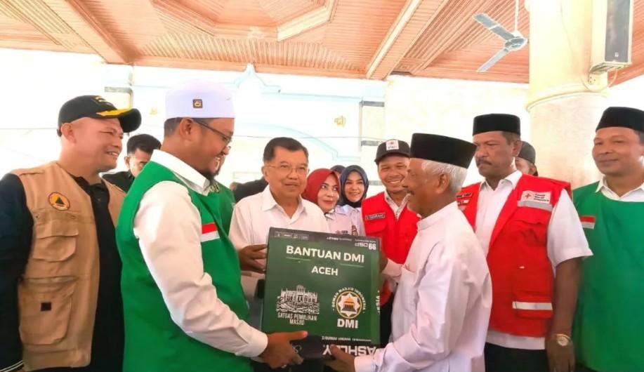 Jusuf Kalla Salurkan Bantuan Bencana ke Aceh Utara Jelang Ramadhan, DMI Distribusikan Ribuan Perlengkapan Ibadah