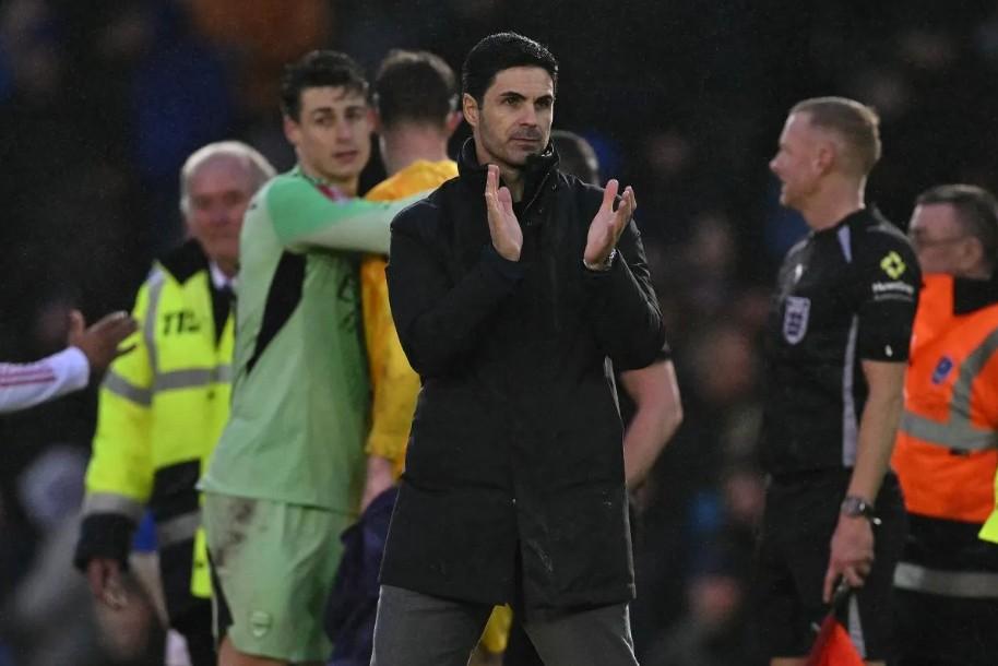 Arsenal Hadapi Chelsea Tanpa Calafiori dan Hincapie di Leg Pertama Semifinal Piala Liga Inggris