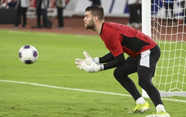 Maarten Paes Resmi Sepakat Gabung Ajax pada Bursa Transfer Musim Dingin Liga Belanda