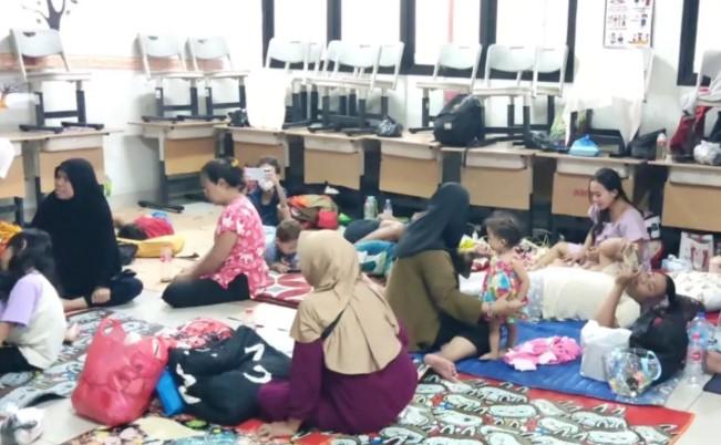 Banjir Lebih Dua Meter Rendam Kebon Pala, 125 Warga Mengungsi ke Sekolah