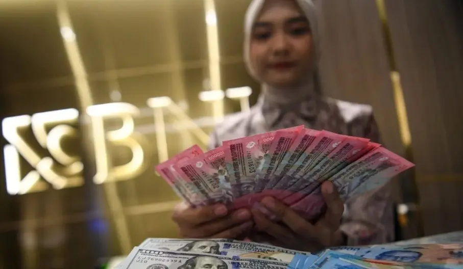 Rupiah Melemah ke Level Rp16.777 per Dolar AS, Investor Masih Bersikap Hati-Hati