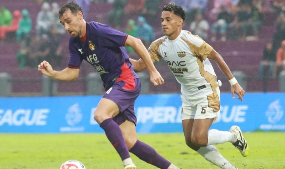 Persik Kediri Kalahkan Dewa United 2-1 di Stadion Brawijaya, Ernesto Cetak Gol Perdana di Laga Debut