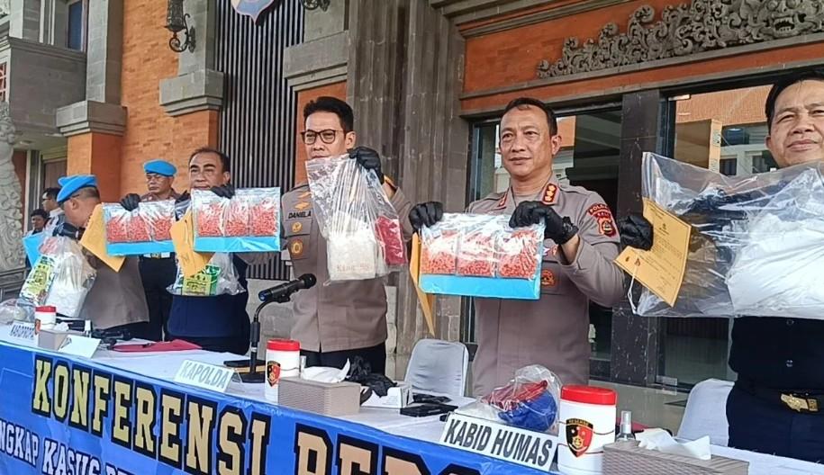 DJ Asal Turki Bawa 1,2 Kg Kokain Lewat Bandara Ngurah Rai, Terancam Penjara Seumur Hidup