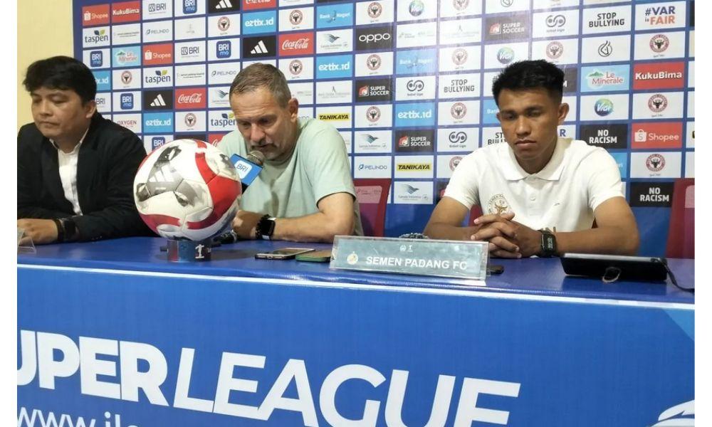 Penalti Kontroversial Antar Semen Padang Kalahkan Persita 1-0, Naik Satu Peringkat dari Zona Degradasi