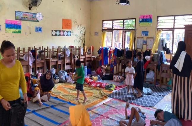 Dapur Umum di Pekalongan Tetap Beroperasi Selama Pengungsi Banjir Masih Membutuhkan