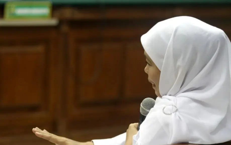 Khofifah Bantah Keterangan BAP Kusnadi soal Dugaan Fee Dana Hibah DPRD Jatim di Sidang Tipikor Surabaya