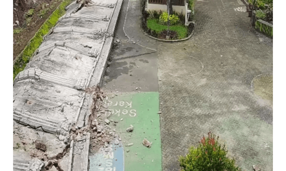 Tembok SMPN 182 Jakarta Roboh, Polisi Selidiki Dugaan Kelalaian Pihak Sekolah