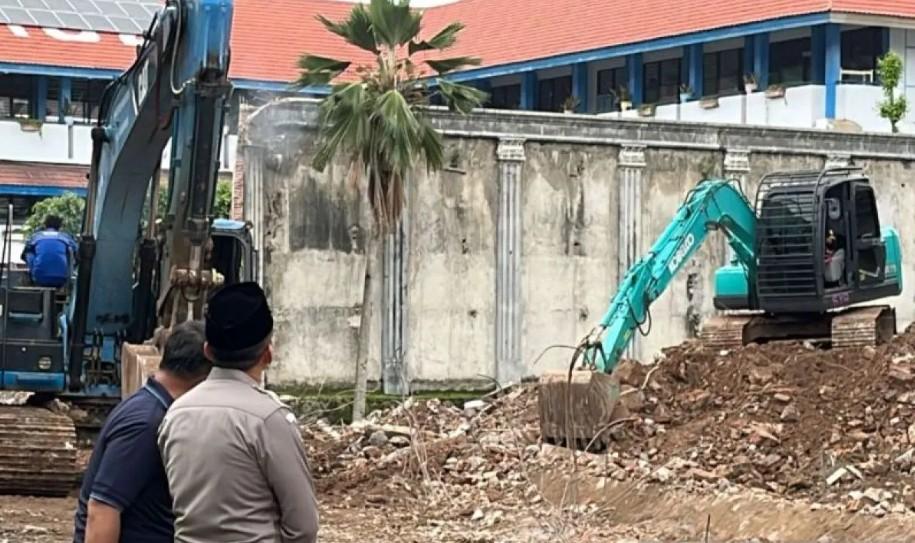 Mediasi Polisi Berujung Damai, Pemilik Pagar Roboh di SMPN 182 Kalibata Janji Bangun Ulang