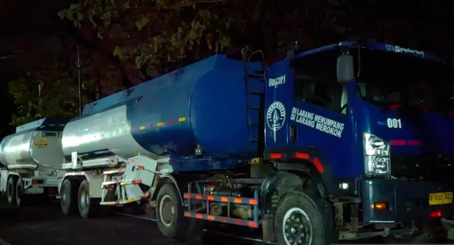 TNI AL Menggagalkan Penyelundupan 106 Kiloliter Solar Ilegal di Perairan Makassar