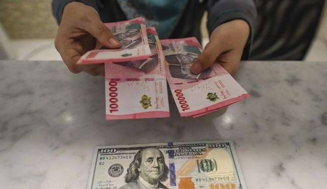 Rupiah Menguat ke Rp16.744 per Dolar AS, Dipicu Ketidakpastian Kebijakan Tarif Trump