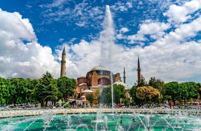Empat Hagia Sofia di Turki Jadi Simbol Warisan Sejarah dan Daya Tarik Pariwisata Dunia