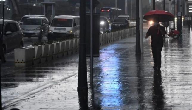 BMKG: Sebagian Jakarta Berpotensi Hujan Ringan pada Jumat Siang