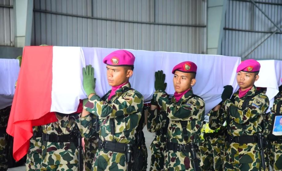 Panglima Korps Marinir Endi Supardi Pimpin Pelepasan Empat Jenazah Prajurit Korban Longsor Cisarua