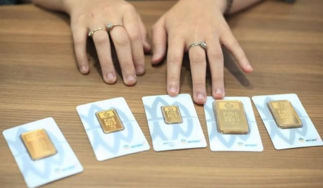 Harga Emas Antam Naik Rp50.000 Menjadi Rp3.135.000 per Gram pada Perdagangan Pagi