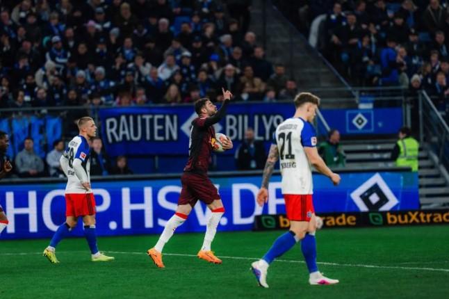 RB Leipzig Bangkit dan Tundukkan Hamburg 2-1 di Volkspark untuk Jaga Asa Empat Besar