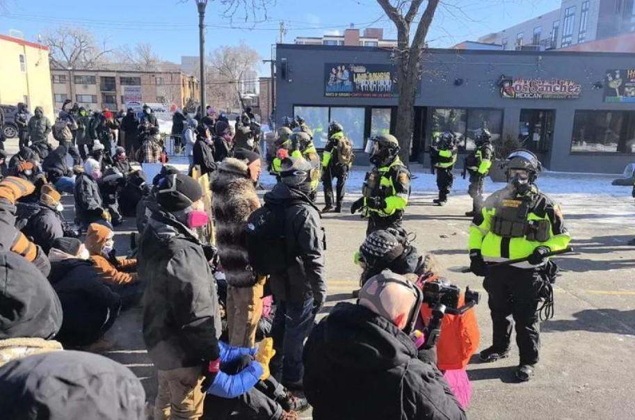 Trump Ganti Menteri Keamanan Dalam Negeri AS, Senator Markwayne Mullin Ditunjuk Mulai 31 Maret 2026