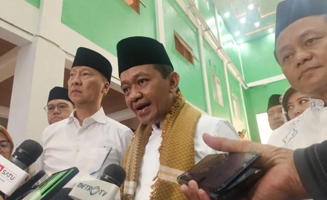 Bahlil Lahadalia Tegaskan Pesantren Peran Penting Tanamkan Nasionalisme pada Santri