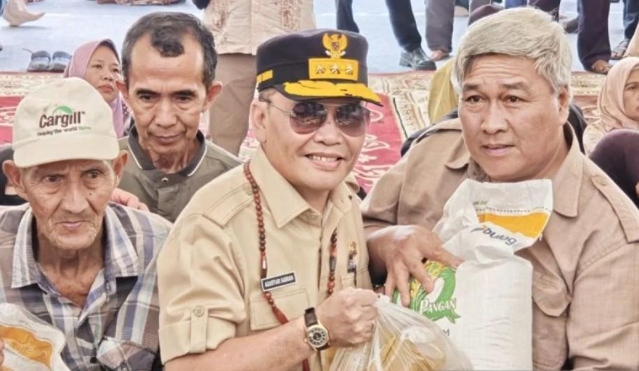 Pemprov Kalteng Salurkan Bantuan Pangan ke 205.140 Warga, Sediakan 20 Kg Beras dan 4 Liter Minyak Goreng