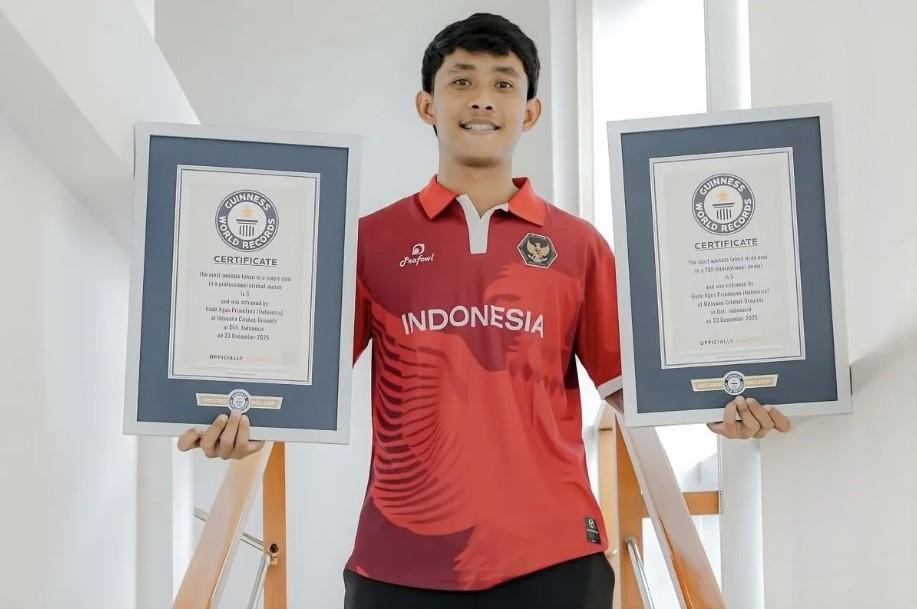 Atlet Kriket Indonesia Gede Agus Priandana Terima Sertifikat Guinness World Records Usai Catat Lima Wicket dalam Satu Over