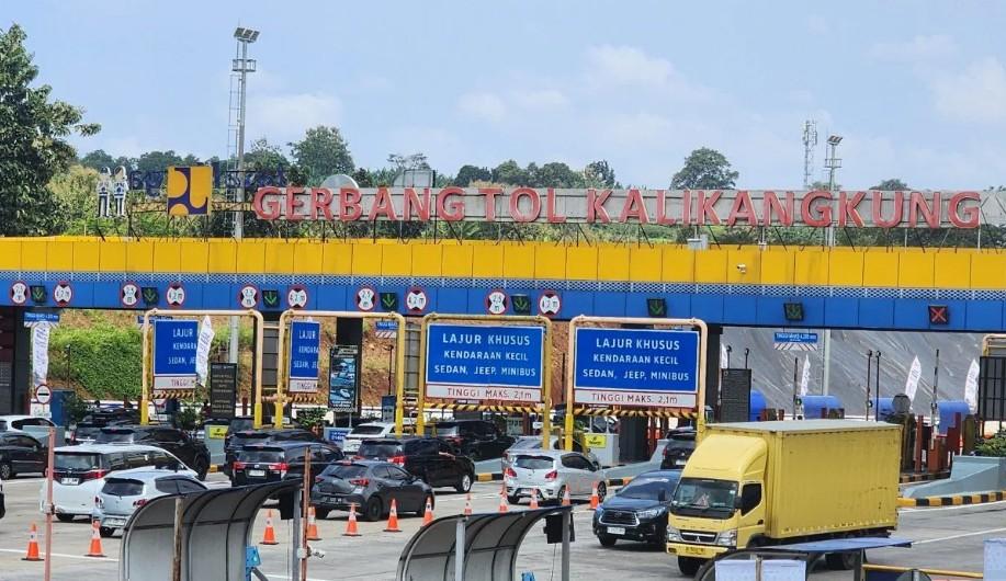 Arus Mudik Mulai Meningkat di Tol Kalikangkung Semarang, 1.500 Kendaraan Melintas per Jam